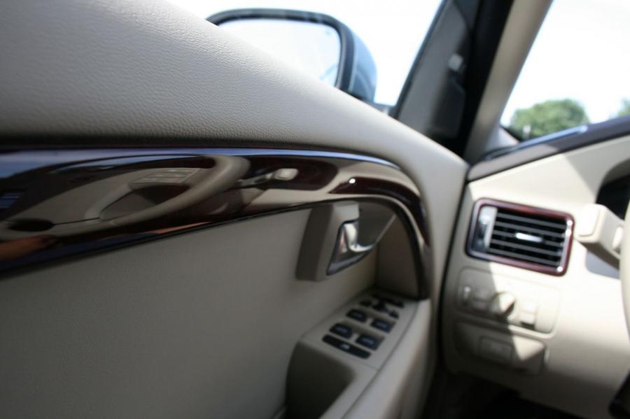  Volvo S80 AWD V8 2007 года  (фото 8 из 45)